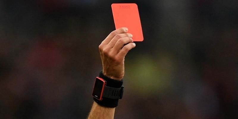 Các yếu tố ảnh hưởng đến kết quả kèo thẻ phạt